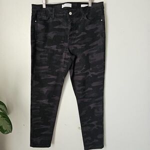 EUC SOCIAL STANDARD SANCTUARY CAMOFLAGE ANKLE SKINNY JEANS SIZE 14 WOMENS